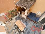 À Vendre : Authentique maison de ville avec patio, cour privative et stationnement — photo 3