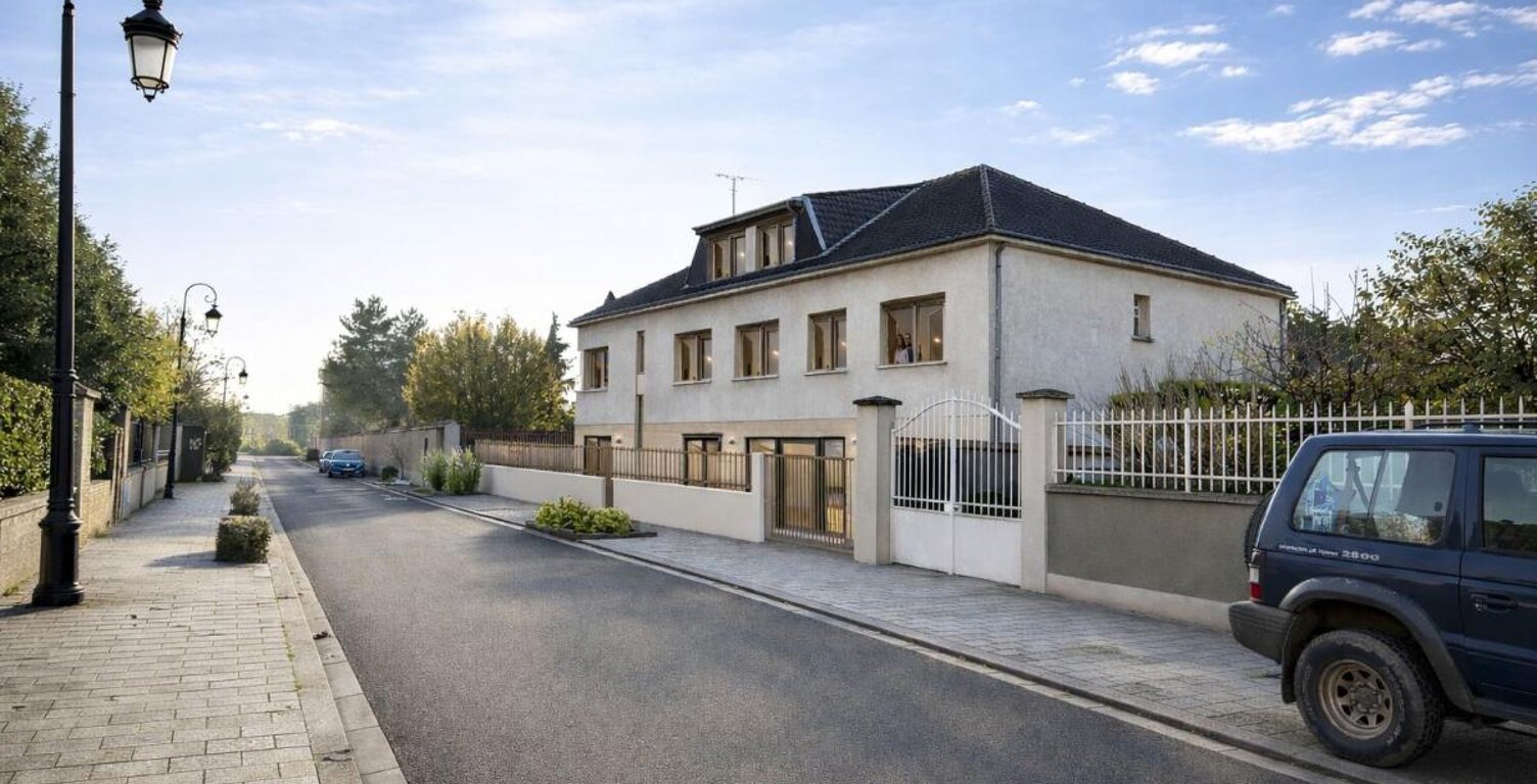Appartement À Vendre à CORMONTREUIL — photo 1