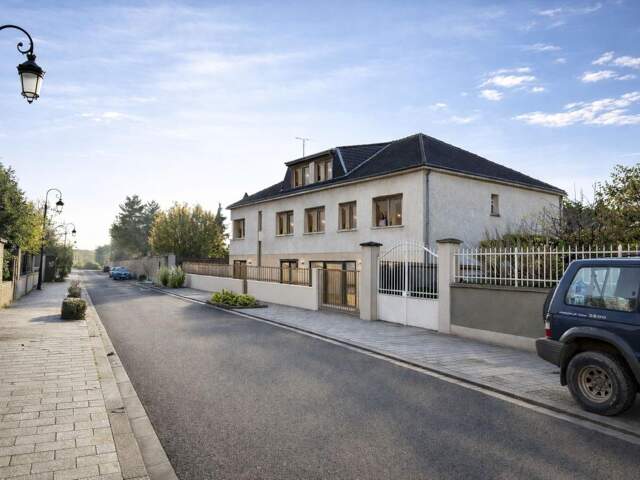 Appartement À Vendre à CORMONTREUIL — photo du bien