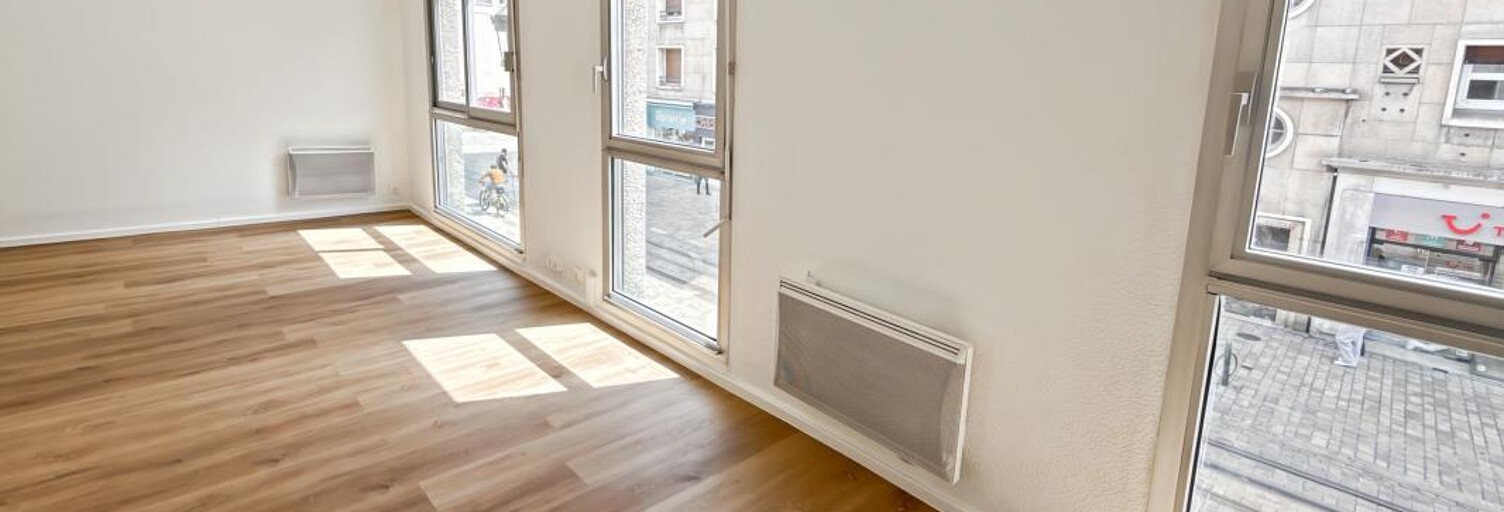 Bureau   m² à louer à Orléans (45000)