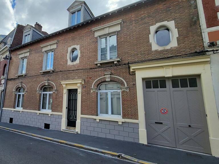 Maison d'exception hyper centre 6 chambres-jardin-garage — photo 1