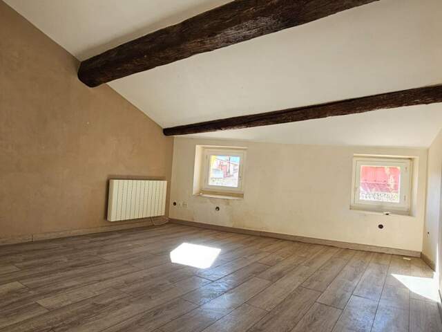 Duplex de caractère sous verrière zénithale - dernier étage - Perpignan La Réal — photo du bien