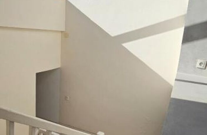 Duplex de caractère sous verrière zénithale - dernier étage - Perpignan La Réal — photo 5
