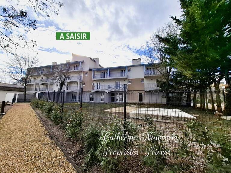 Saint-Christol (84), Appartement 68 m² T2, 1 balcon 15 m², 2 places de parking privatives, ascenseur, Fort potentiel 55 000 — photo 1