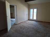 Saint-Christol (84), Appartement 68 m² T2, 1 balcon 15 m², 2 places de parking privatives, ascenseur, Fort potentiel 55 000 — photo 4