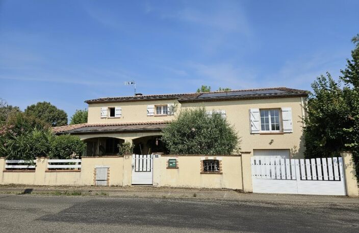 Maison Valence D Agen : Maison traditionnelle à fort potentiel - 165 m² habitable (4 chambres) sur 700 m² de terrain Secteur calme — photo 3