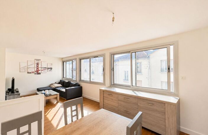 Appartement 4 pièces avec garage et cave — photo 2