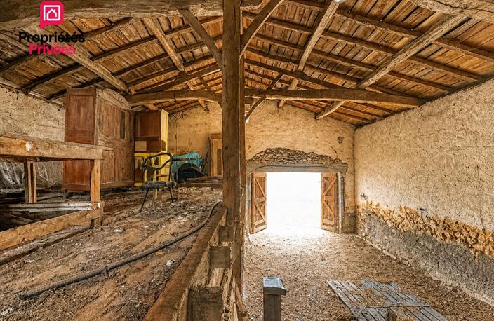 Grange en pierre à réhabiliter 240 m² au sol avec CU opérationnel — photo 3