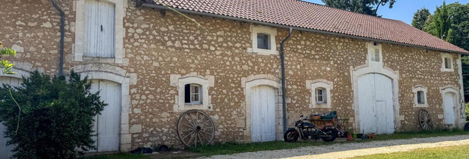 Maison 10 Pièces 250 m² à vendre à Bassillac (24330)