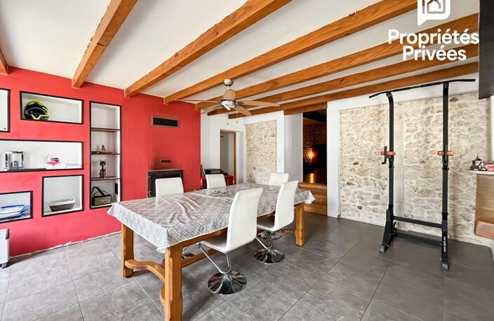 Maison à vendre à Orignolles, 161 m² habitables, dépendances, grand terrain de plus de 3 000 m² — photo 2