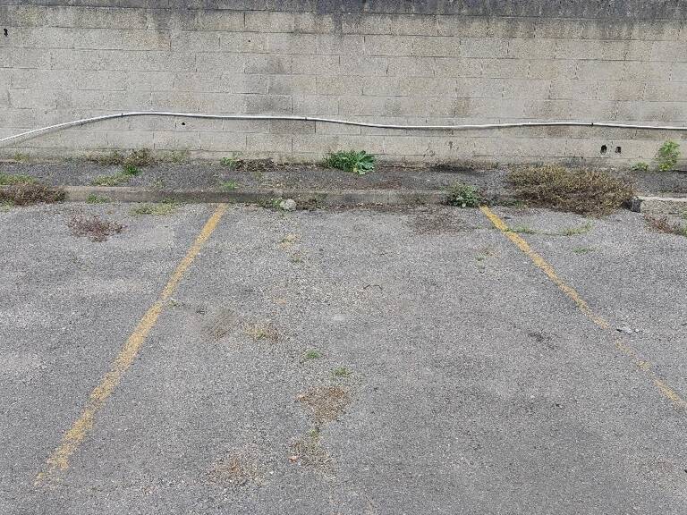 Garage   — photo 1