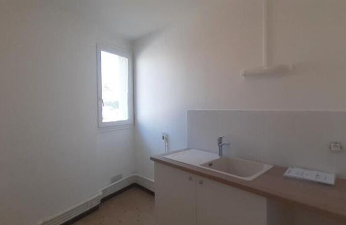 Location appartement 2 pièces 48 m² à Joué-lès-Tours (37300) — photo 2