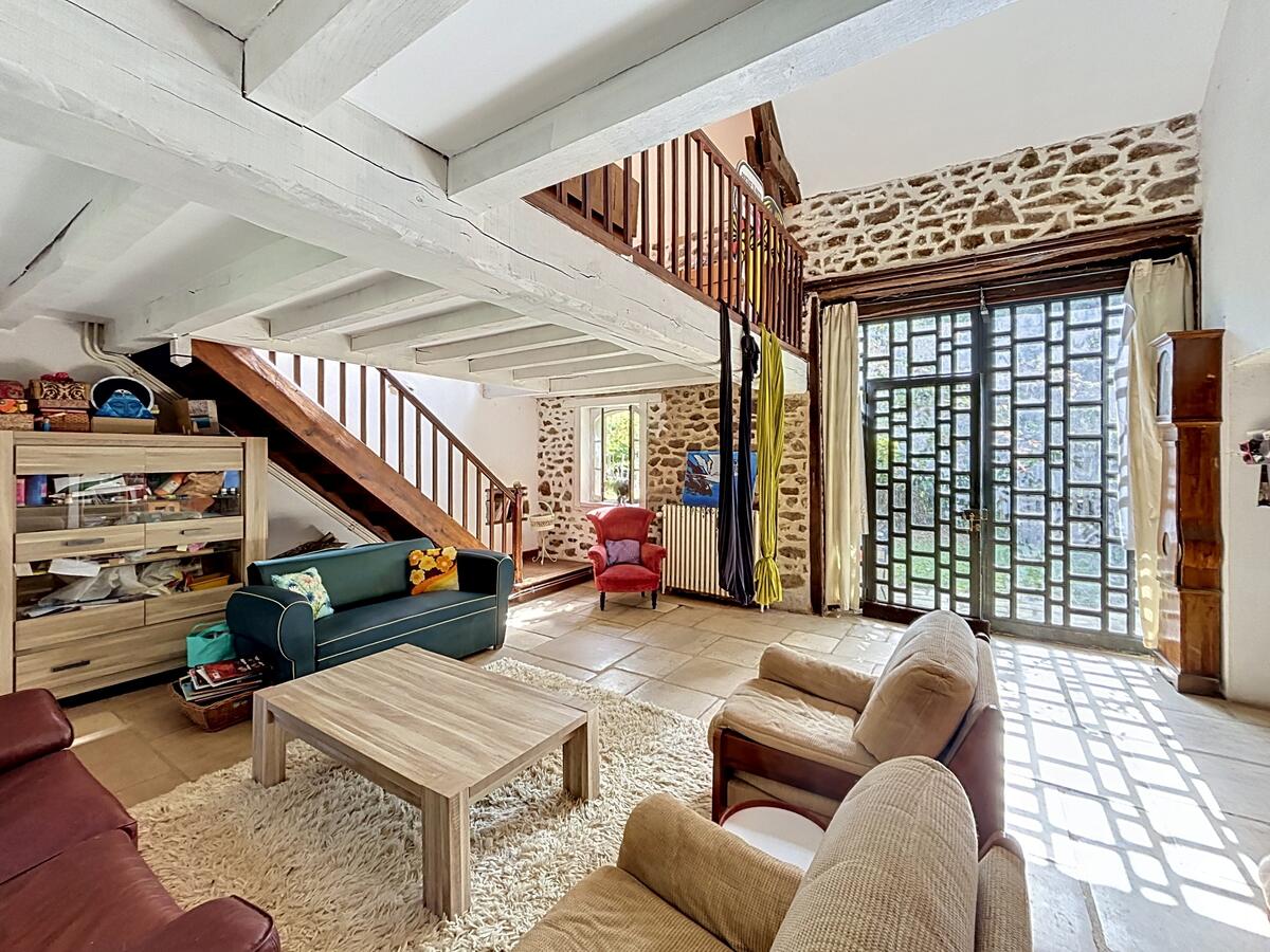  Maison 6 pièces 135 m²
