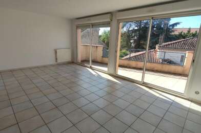 Appartement 3 pièces 670 €