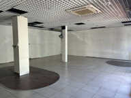 LOCAL COMMERCIAL SAINT PIERRE 100M2 — photo 4