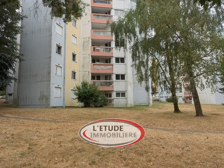 Rezé -- Appartement T3 de 67 m2 avec terrasse -- À 2 pas du fu — photo 1