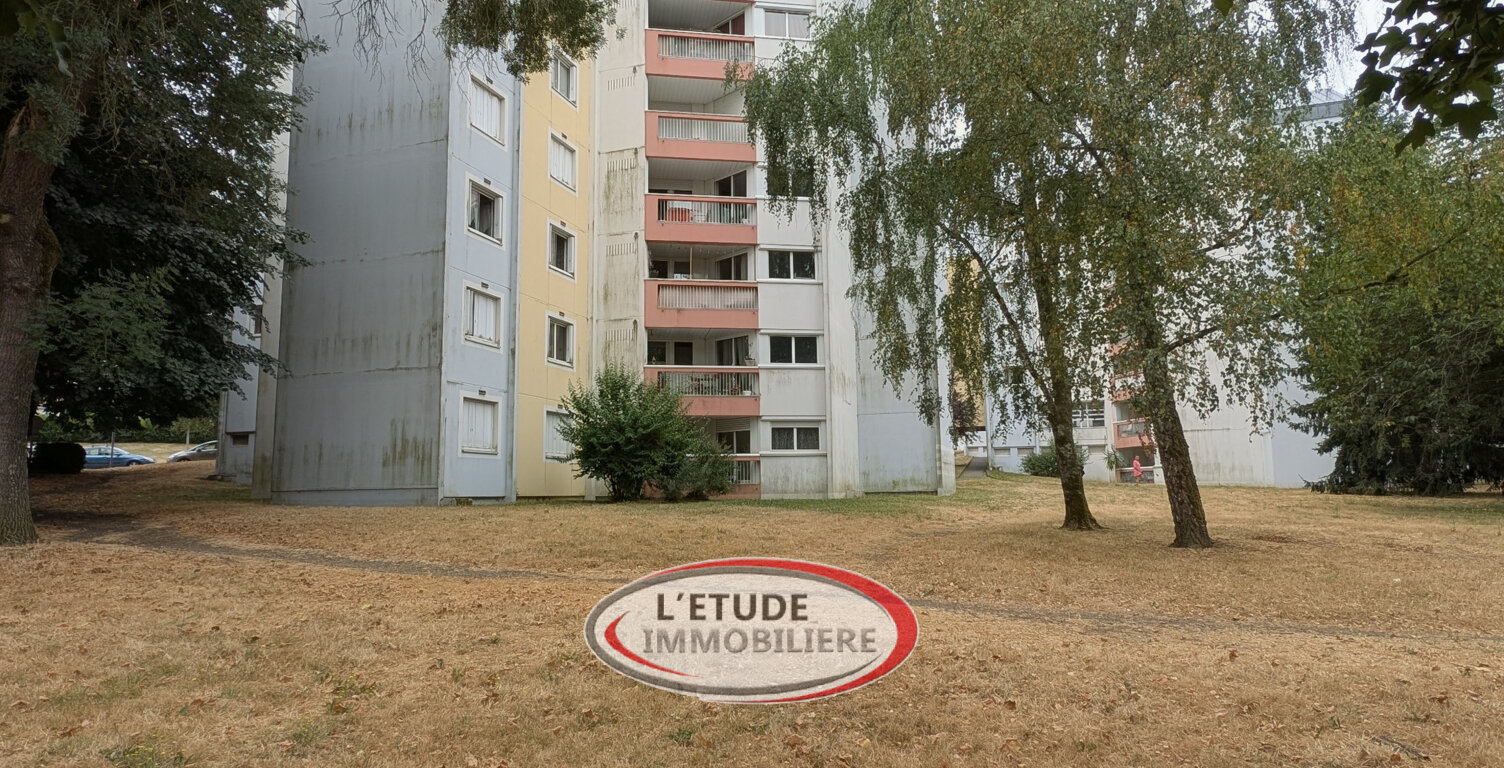 Rezé -- Appartement T3 de 67 m2 avec terrasse -- À 2 pas du fu — photo 1