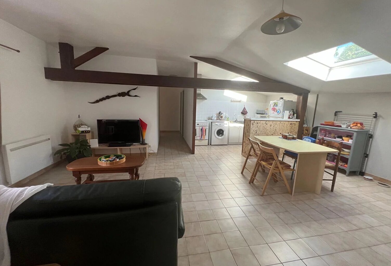 Appartement T3 meublé Lussac Les Châteaux 3 pièce(s) 78.5 m2 — photo 1