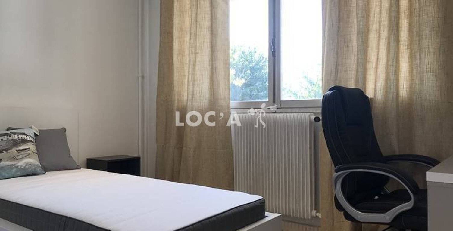 Location appartement 1 pièce 11 m² à Vénissieux (69200) — photo 1