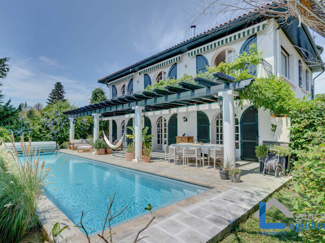 SUPERBE VILLA À DEUX PAS DE LA PLAGE — photo du bien