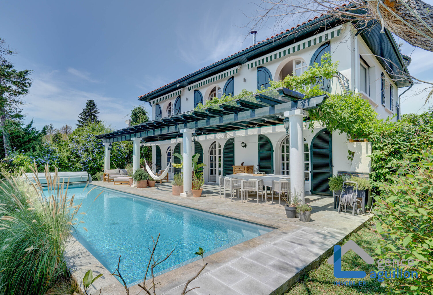 SUPERBE VILLA À DEUX PAS DE LA PLAGE — photo 1