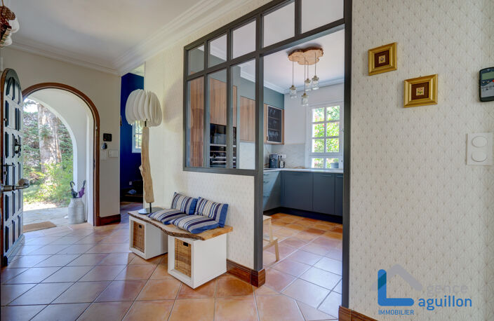 SUPERBE VILLA À DEUX PAS DE LA PLAGE — photo 5