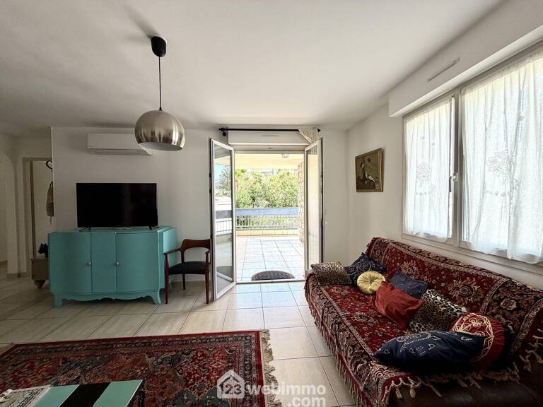 Appartement - 65m² - Biguglia — photo 1