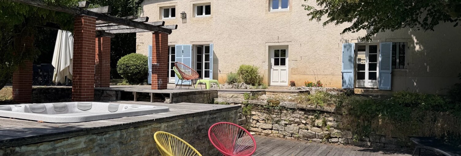 Divers 13 Pièces 360 m² à vendre à Fixin (21220)