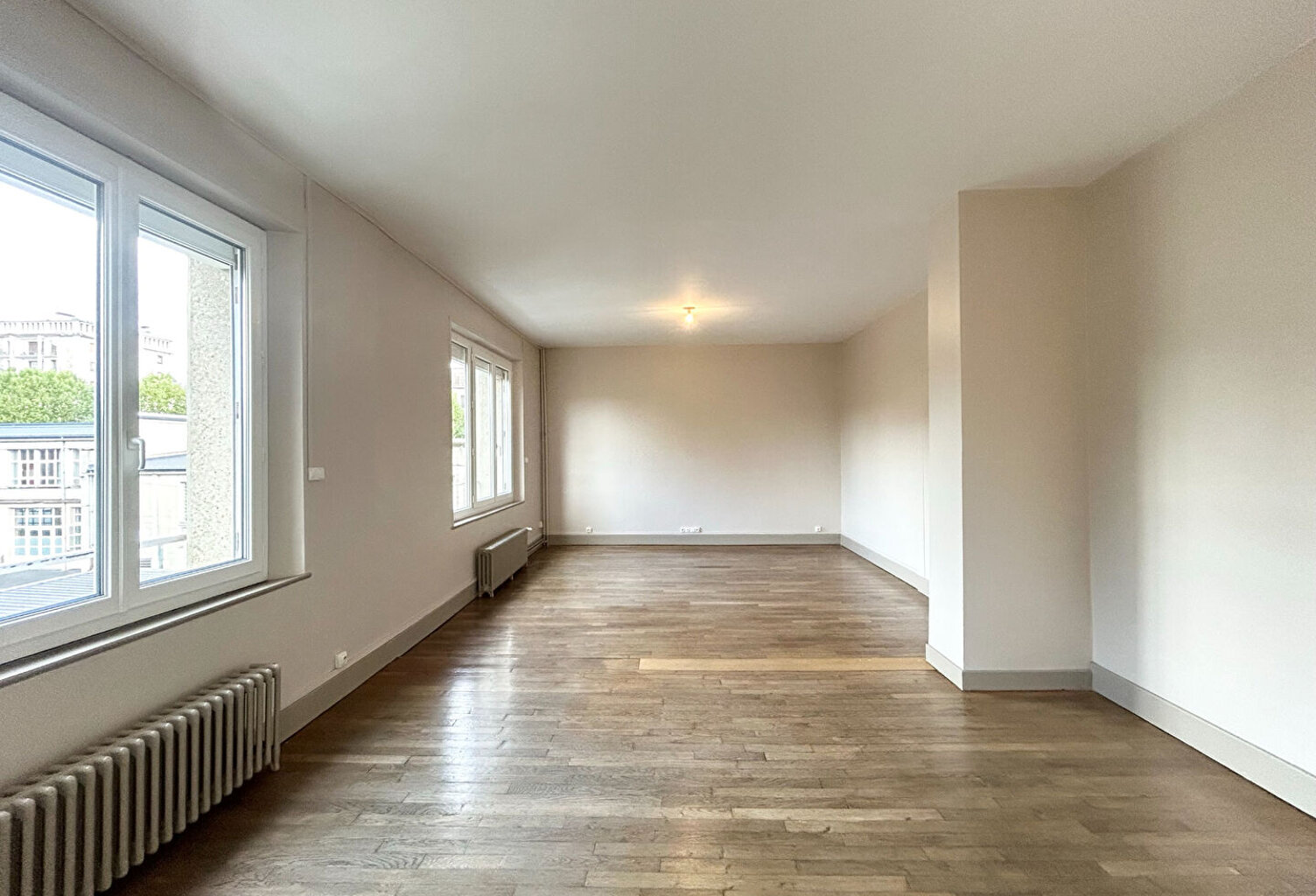IMMEUBLE LOCATIF HYPER CENTRE - 348 M2- CHARLEVILLE-MÉZIÈRES — photo 1