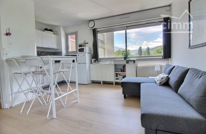 MEYLAN – T2 MEUBLÉ AVEC VUE MONTAGNE, CAVE ET PARKING — photo 2