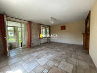 A VENDRE - Bel immeuble de rapport (4 appartements) avec terrain attenant - LAISSAC — photo 4