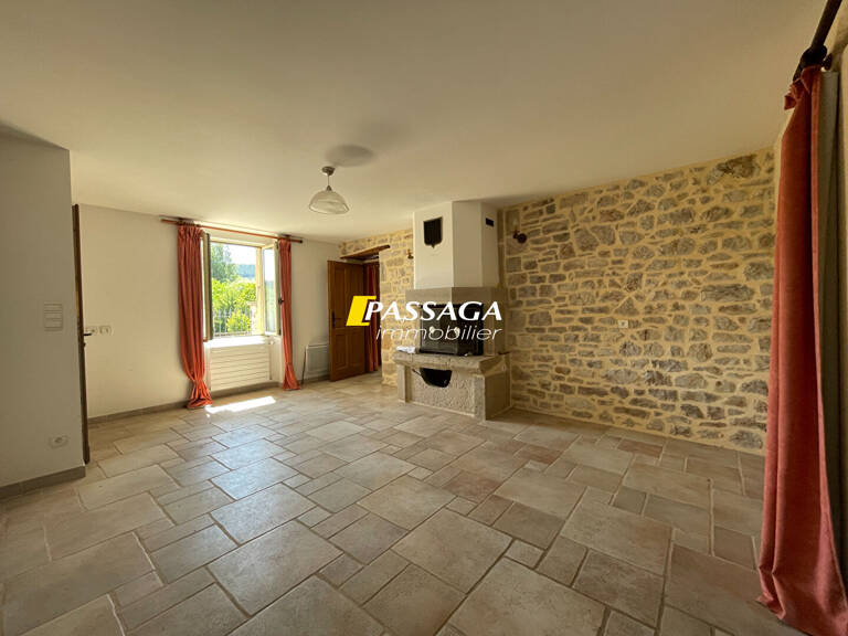 A VENDRE - Bel immeuble de rapport (4 appartements) avec terrain attenant - LAISSAC — photo 1