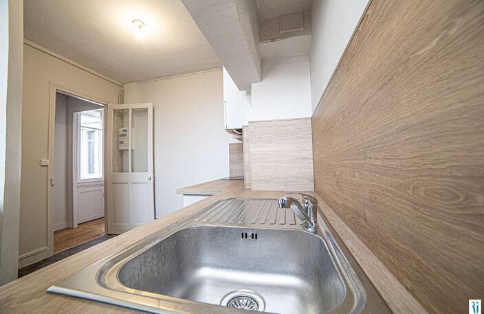 Appartement  3 pièce(s) Référence : JILVA-TRIAN-3EME — photo 3