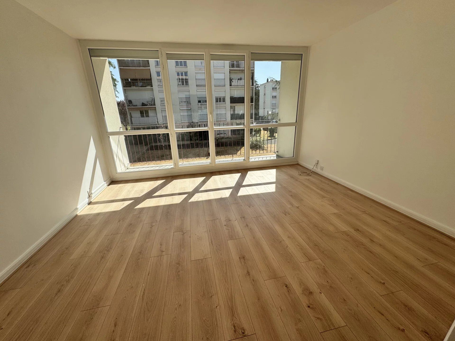 Appartement 3 pièces 59 m² · à Yerres · 59 m² · 990 €