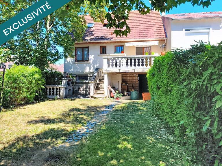 Maison 4 pièces + annexes + garage + jardin — photo 1