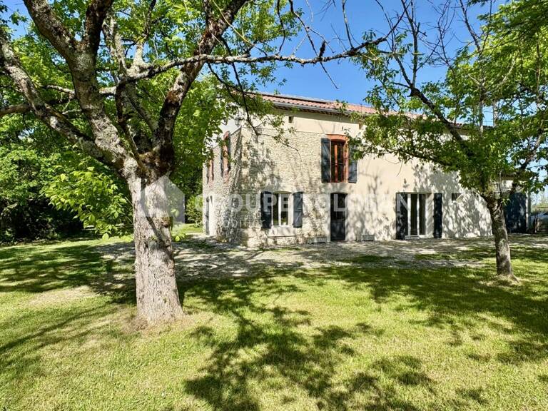 Corps de ferme — photo 1