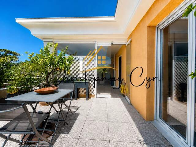 EXCLUSIVITÉ – APPARTEMENT D’EXCEPTION 4 PIÈCES DE 108 M² – DERNIER ÉTAGE AVEC 100 M² DE TERRASSE — photo du bien