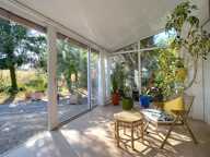Villa de plain pied avec piscine et grand jardin. — photo 2