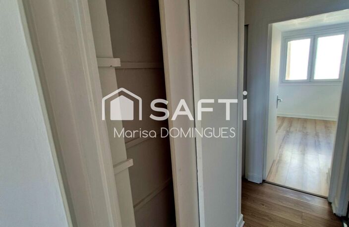 appartement dispose d'un balcon offrant un espace extérieur privé et d'une cave pour un espace de rangement supplémentaire et un box  répondant aux besoins de chacun. — photo 3