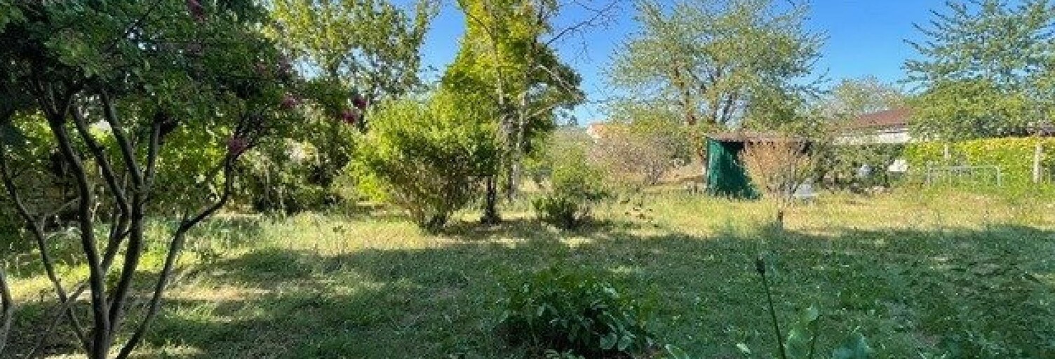 Terrain  885 m² à vendre à Champniers (16430)