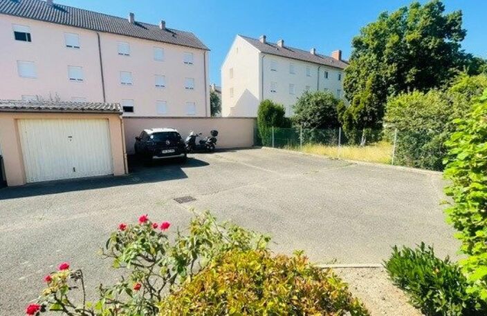 Appartement de plain pied avec terrasse — photo 5