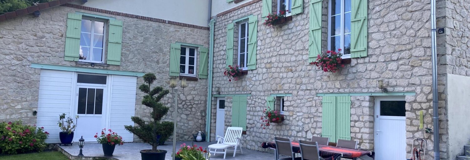 Maison 12 Pièces 190 m² à vendre à Givry (08130)