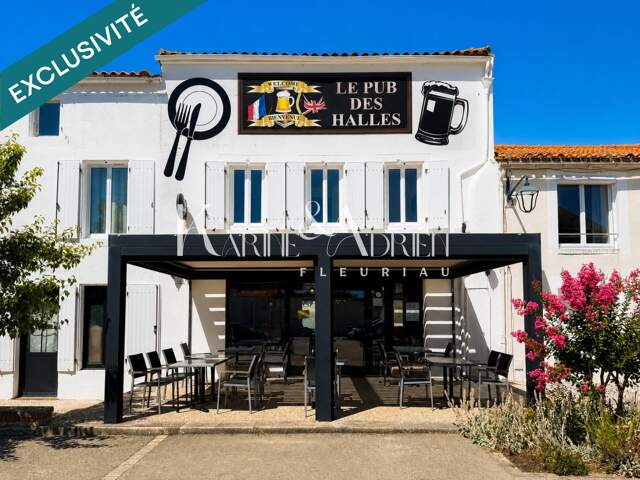 Immeuble de ville avec commerce + appartement T2 au dessus + grenier aménageable — photo du bien