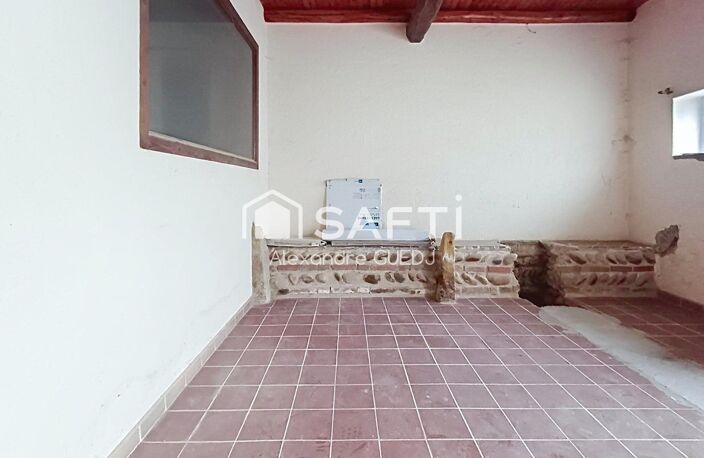 GRANDE MAISON A RENOVER AVEC GARAGE/ATELIER DE 50M² ET TERRAIN DE 450 M² — photo 5