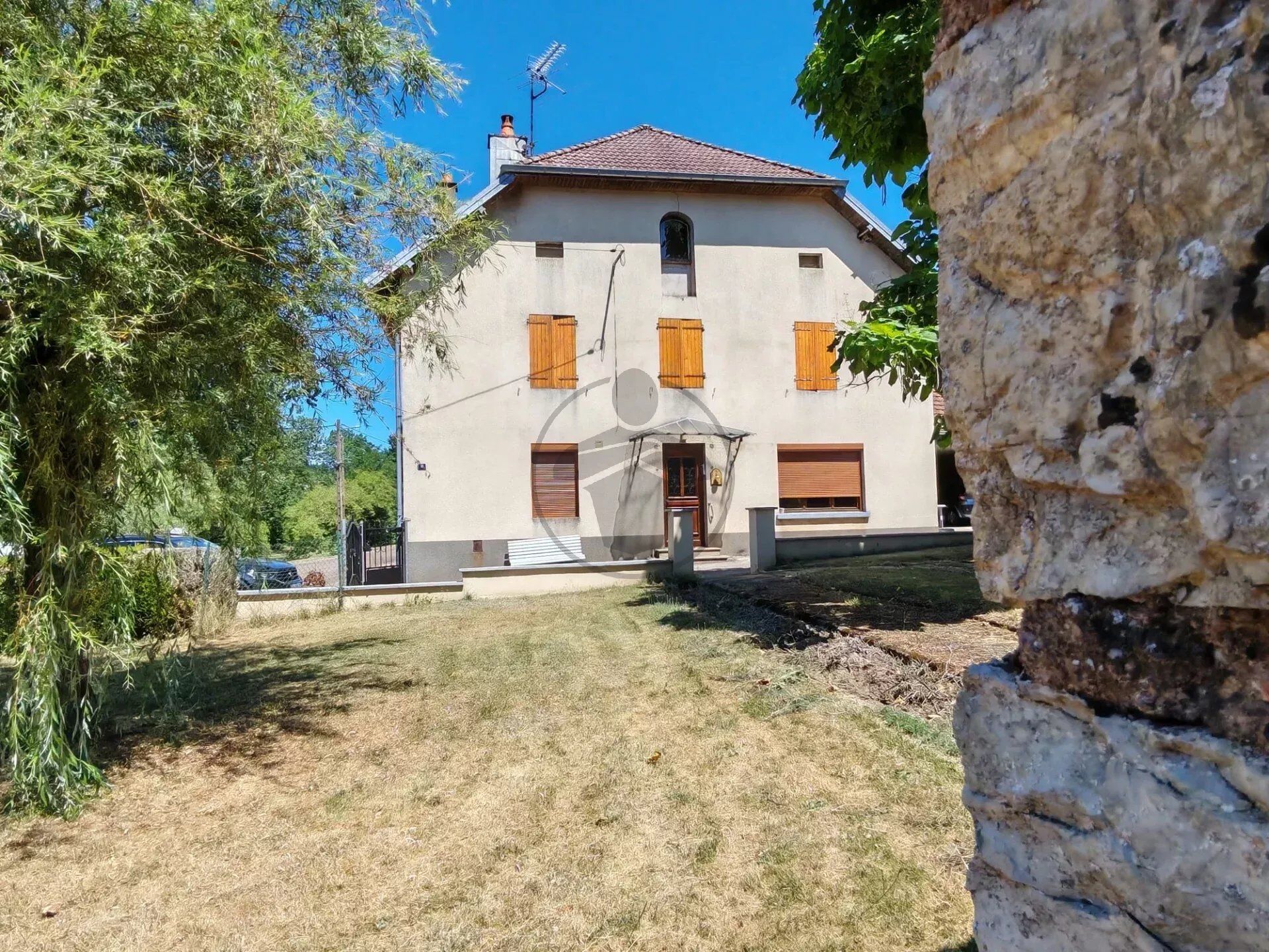 Maison 5 pièces 145 m² · à Montbozon · 145 m² · 149 000 €