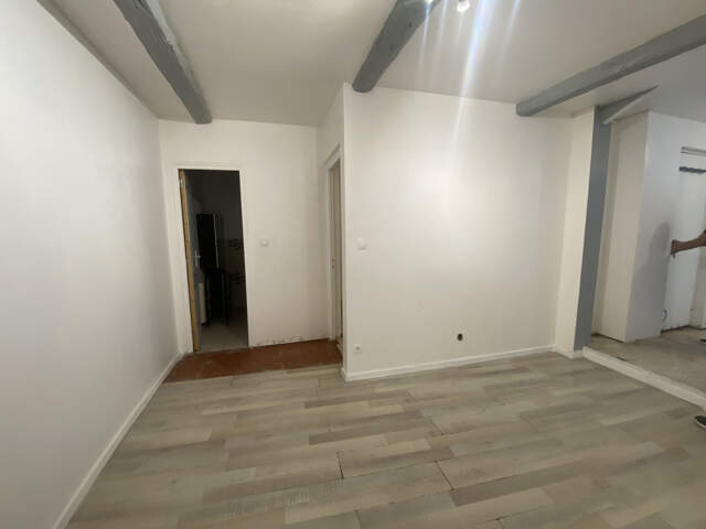 À Nîmes, appartement de 44.13m2 en location avec Chloé MAFFE — photo du bien