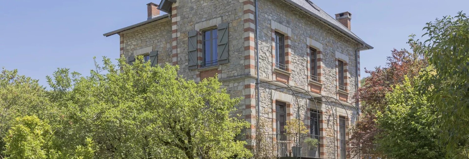 Maison 11 Pièces 225 m² à vendre à Saint-Antonin-Noble-Val (82140)