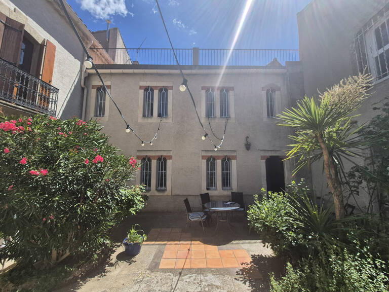 Maison de maître 290 m2 avec 7 chambres, remise et cour   Az — photo 1