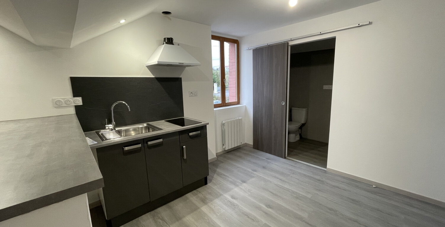 Studio rénové - 25m2 - ONET LE CHATEAU — photo 1