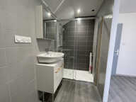 Studio rénové - 25m2 - ONET LE CHATEAU — photo 3